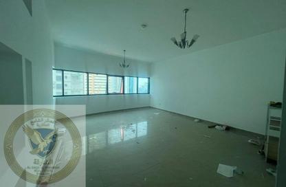 Apartment - 1 Bedroom - 2 Bathrooms for rent in Al Mamzar - Al Mamzar - Sharjah - Sharjah