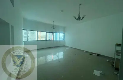 Apartment - 1 Bedroom - 2 Bathrooms for rent in Al Mamzar - Al Mamzar - Sharjah - Sharjah