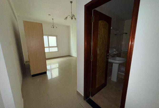 73877168 - Property Image 3