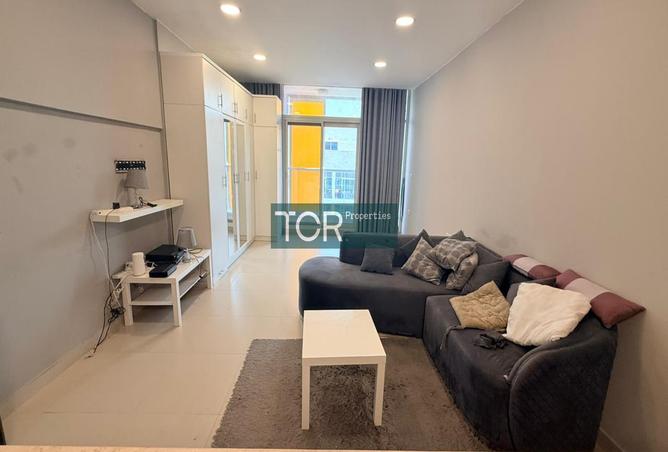 82367353 - Property Main Image