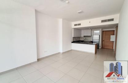 Apartment - 2 - 3 for rent in Confident Lancaster - Liwan - Dubai