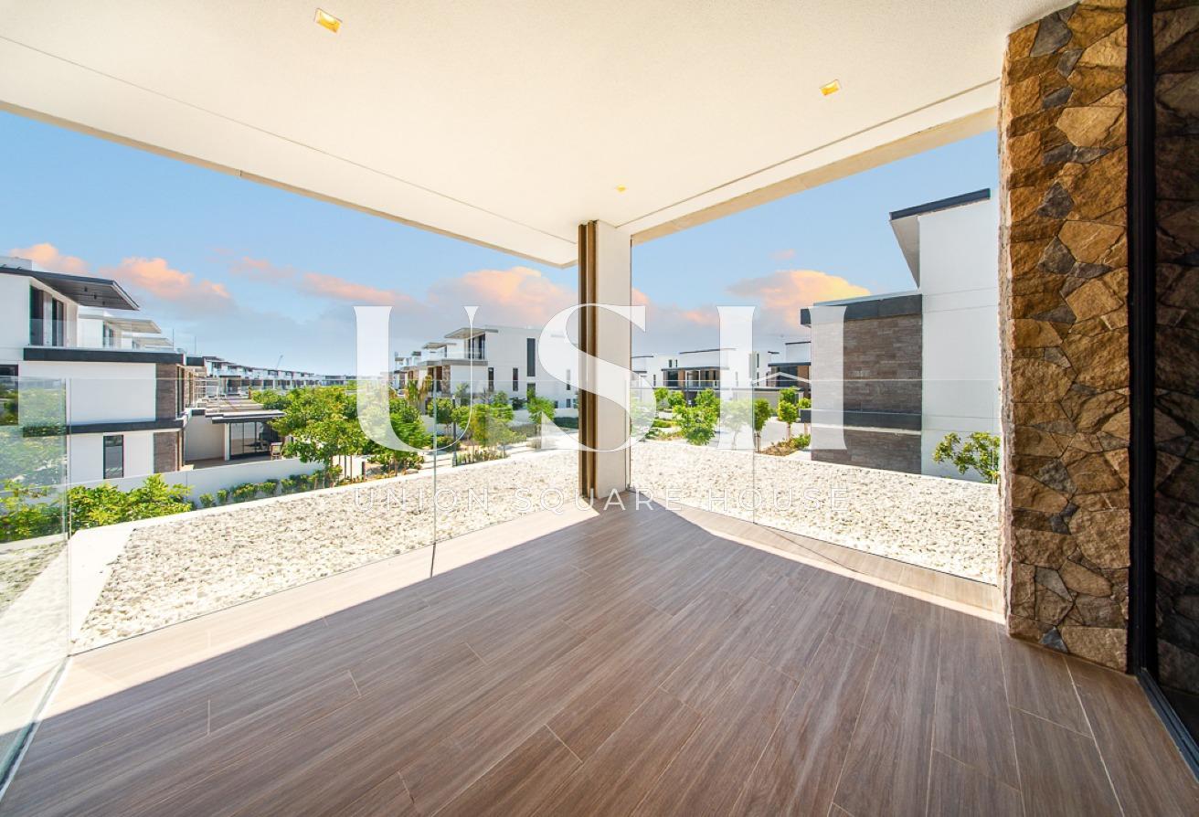 Keys in Hands |Huge Plot I Premium Location photo 8