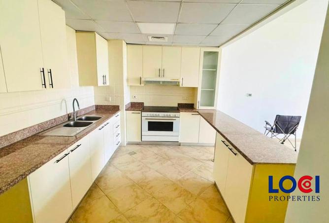 125613379 - Property Image 3