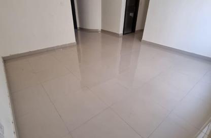 Apartment - 1 Bedroom - 2 Bathrooms for rent in Abu Shagara building - Abu shagara - Sharjah