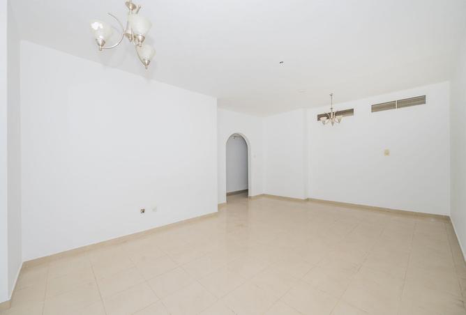 81928000 - الصورة الرئيسية للعقار