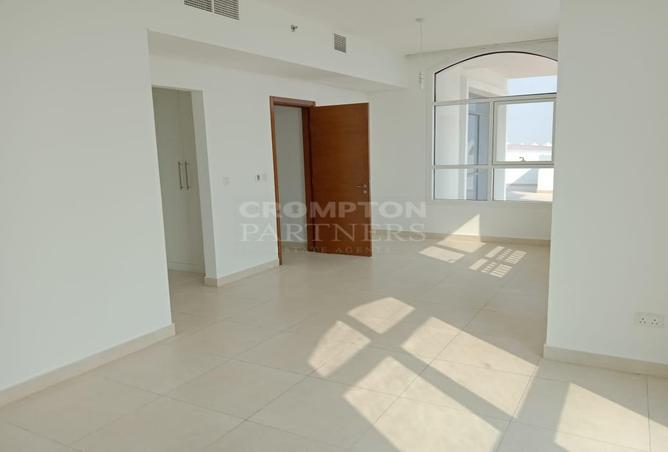 56947913 - Property Main Image