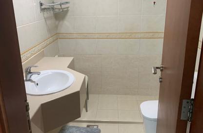 Apartment - 2 - 2 for sale in Al Dana Tower - Al Majaz 3 - Al Majaz - Sharjah