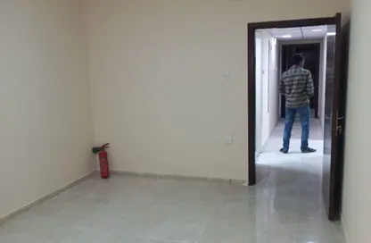 عمارة بالكامل - 8 غرف نوم - 8 حمامات للبيع في الراشدية 3 - الراشدية - عجمان