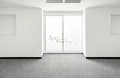 Office Space - Studio - 2 Bathrooms for rent in Iris Bay - Business Bay - Dubai