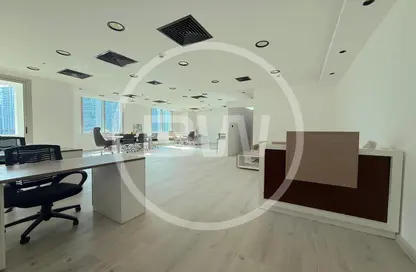 مكتب - استوديو للايجار في القمة - الخليج التجاري - دبي