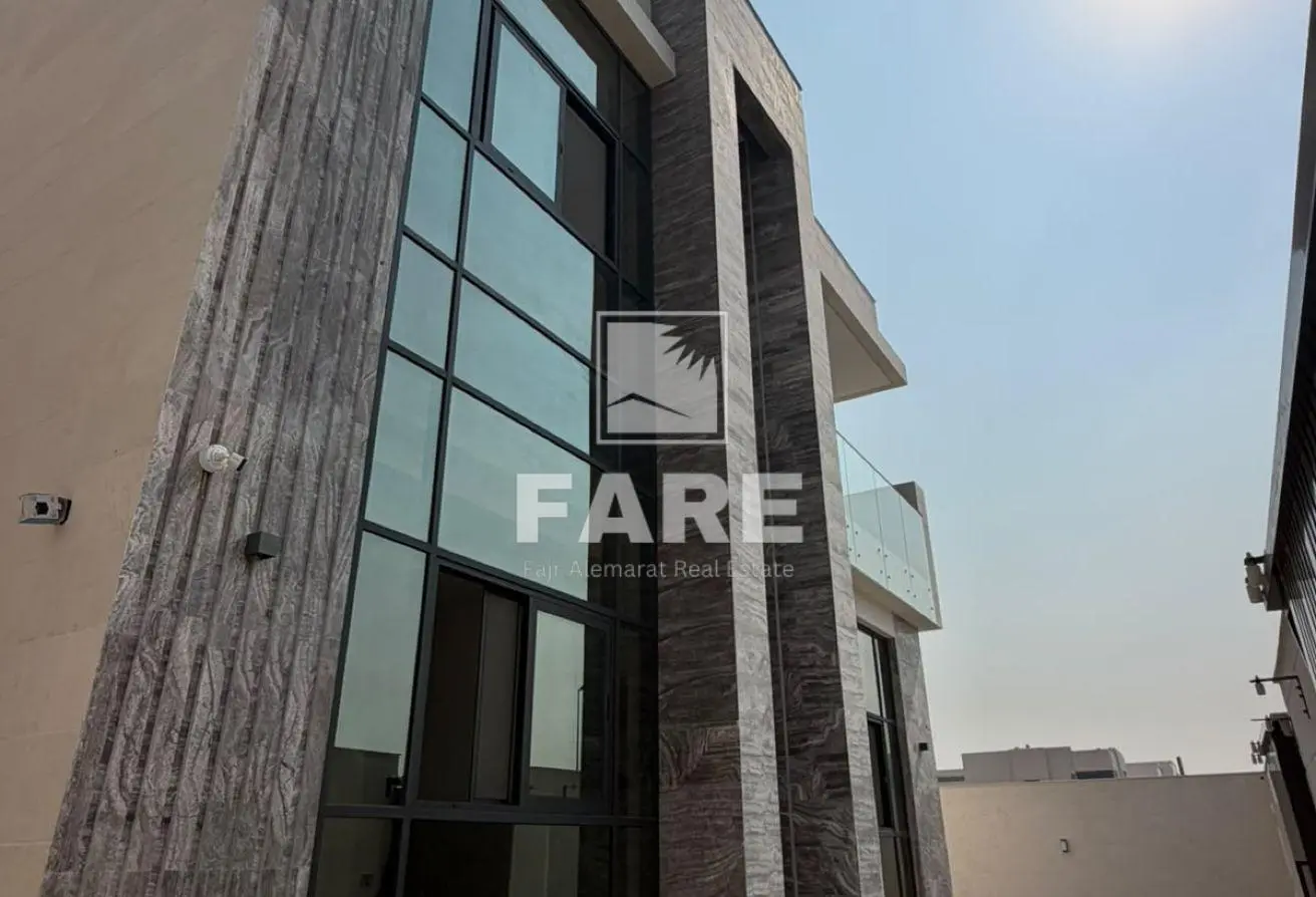 165598031 - Property Main Image