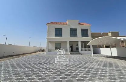 فيلا - 5 غرف نوم - 8 حمامات للايجار في مدينة الرياض - أبوظبي