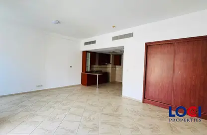 Apartment - 1 Bathroom for rent in Barton House 1 - Barton House - Motor City - Dubai