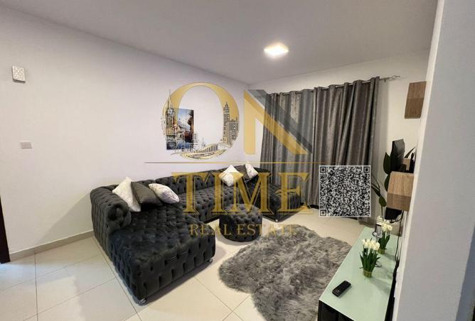91810318 - Property Image 3