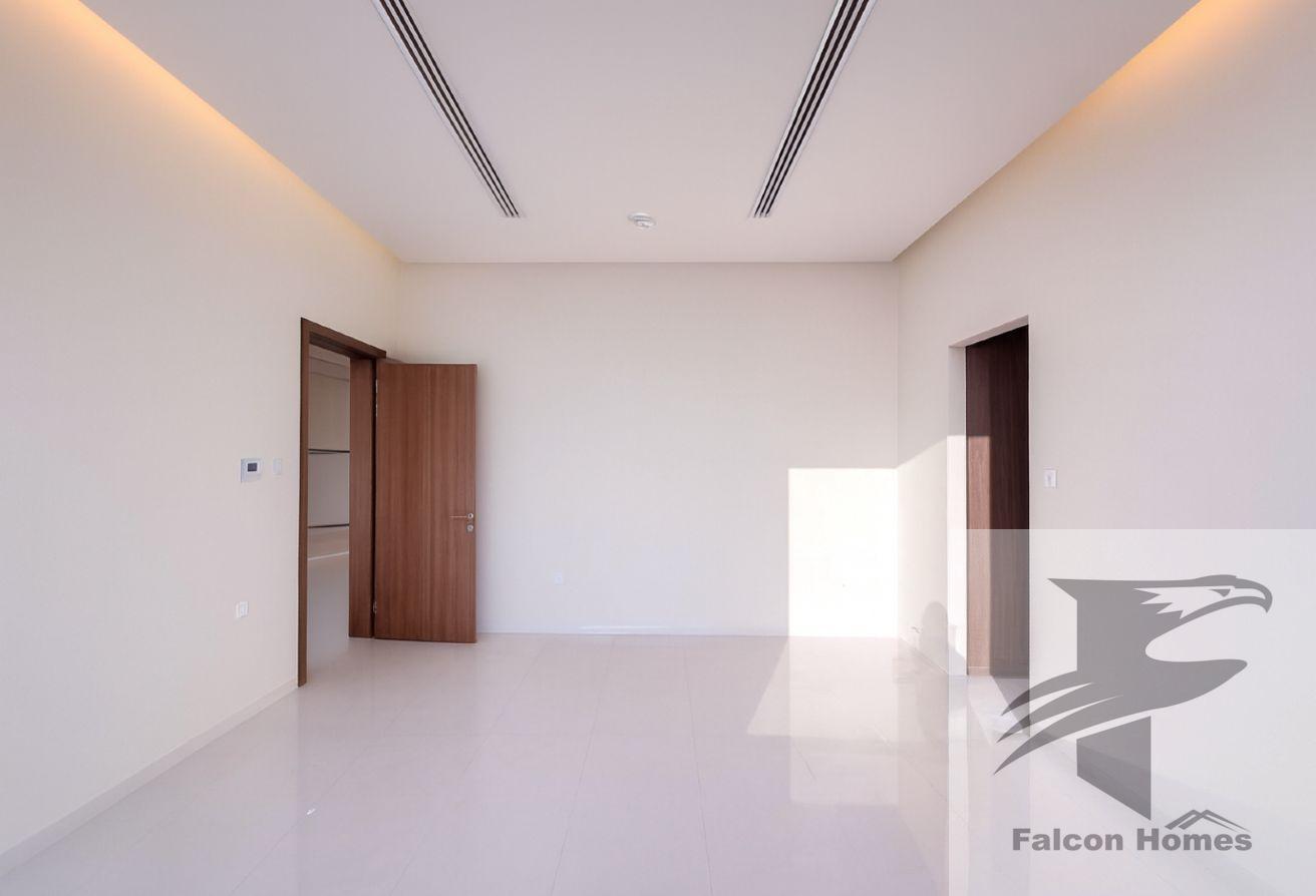 Bright House | Spacious 5BR Villa + Maid’s Room photo 27