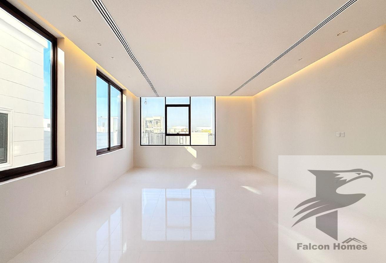 Bright House | Spacious 5BR Villa + Maid’s Room photo 12