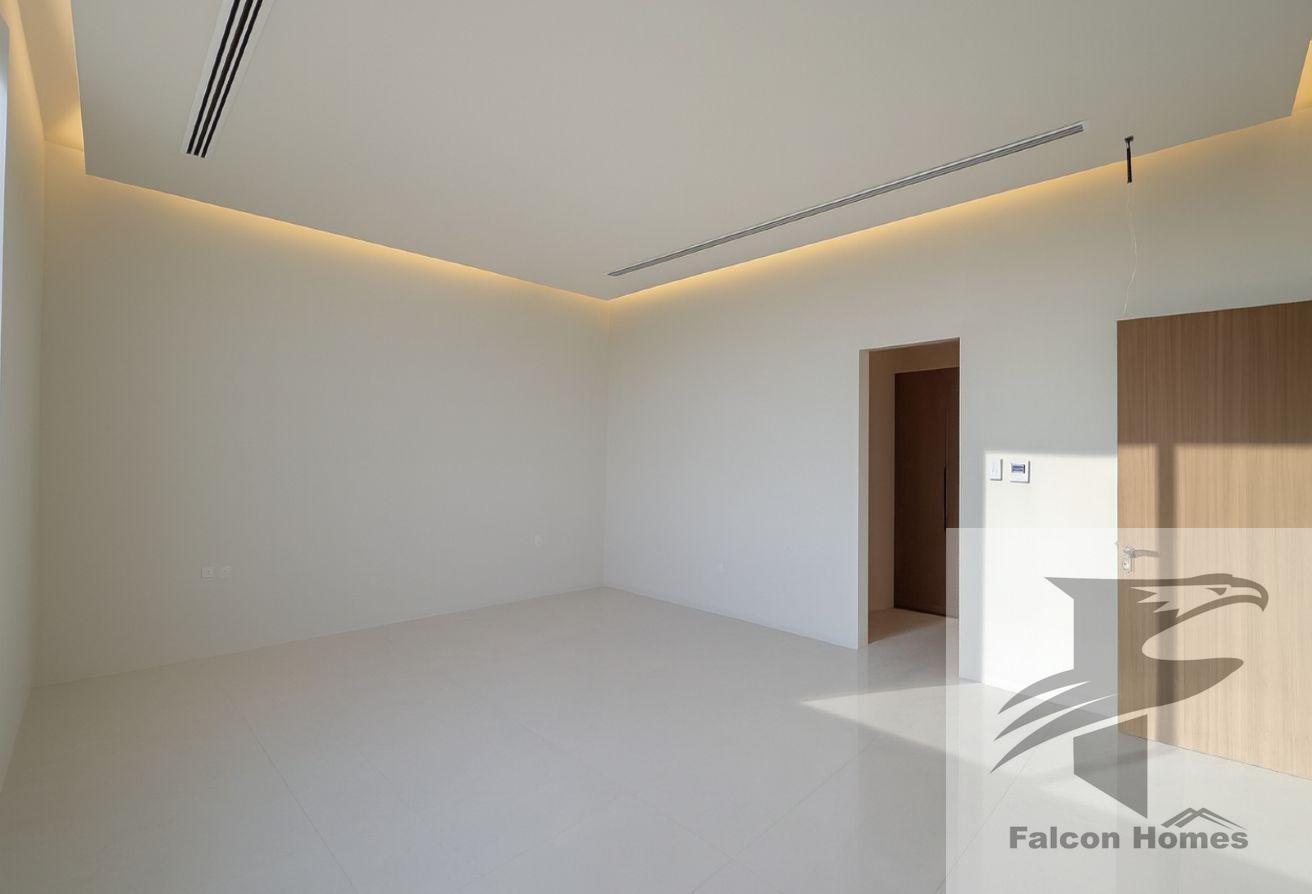 Bright House | Spacious 5BR Villa + Maid’s Room photo 24