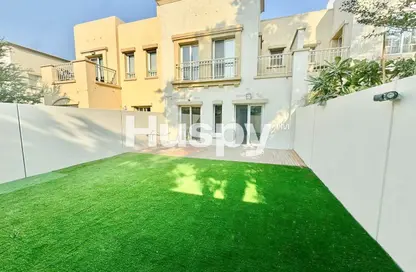 فيلا - 2 غرف نوم - 2 حمامات للايجار في الينابيع 8 - الينابيع - دبي