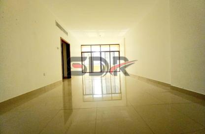 Apartment - 2 Bedrooms - 2 Bathrooms for rent in Al Ghaith Tower - Hamdan Street - Abu Dhabi