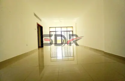 Apartment - 2 Bedrooms - 2 Bathrooms for rent in Al Ghaith Tower - Hamdan Street - Abu Dhabi