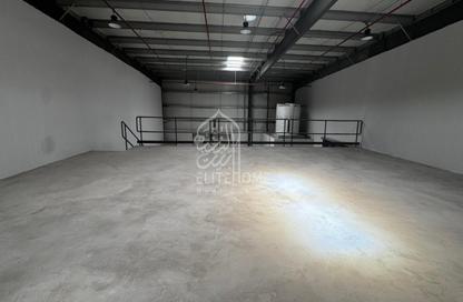 Warehouse - Studio for rent in Al Sajaa Industrial - Al Sajaa - Sharjah