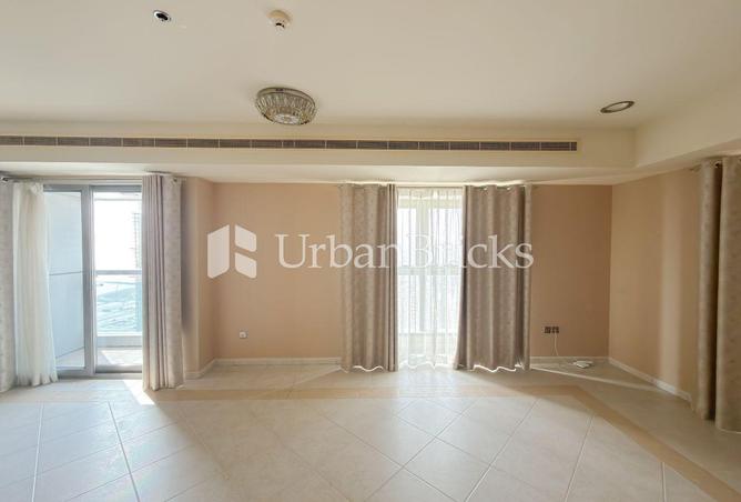 136557621 - Property Image 2