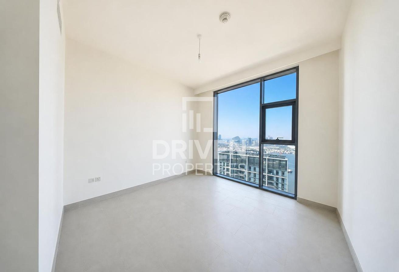 Spacious | Sea View | Middle Floor | Vacant photo 5