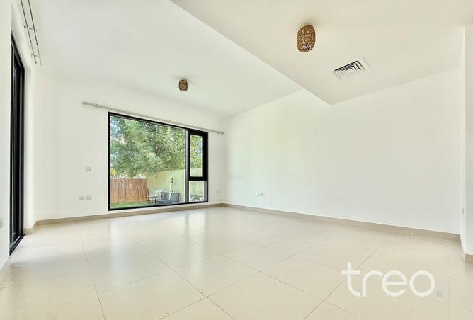 74240153 - Property Image 2