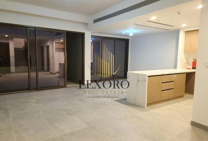 98699633 - Property Image 2