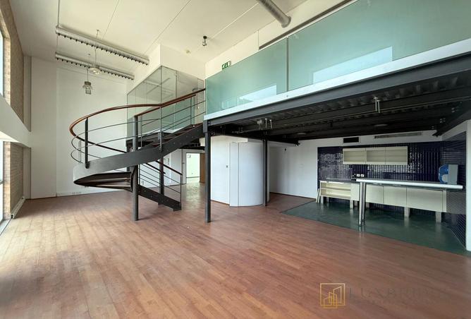 79823589 - Property Main Image