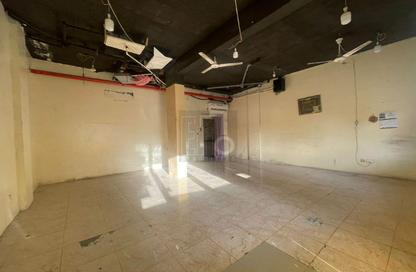 Shop - Studio - 1 for rent in Building I02 - Morocco Cluster - International City - Dubai