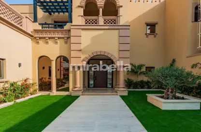 فيلا - 3 غرف نوم - 4 حمامات للايجار في F القناه المائية سعفة - فيلات القناة المائية - نخلة جميرا - دبي