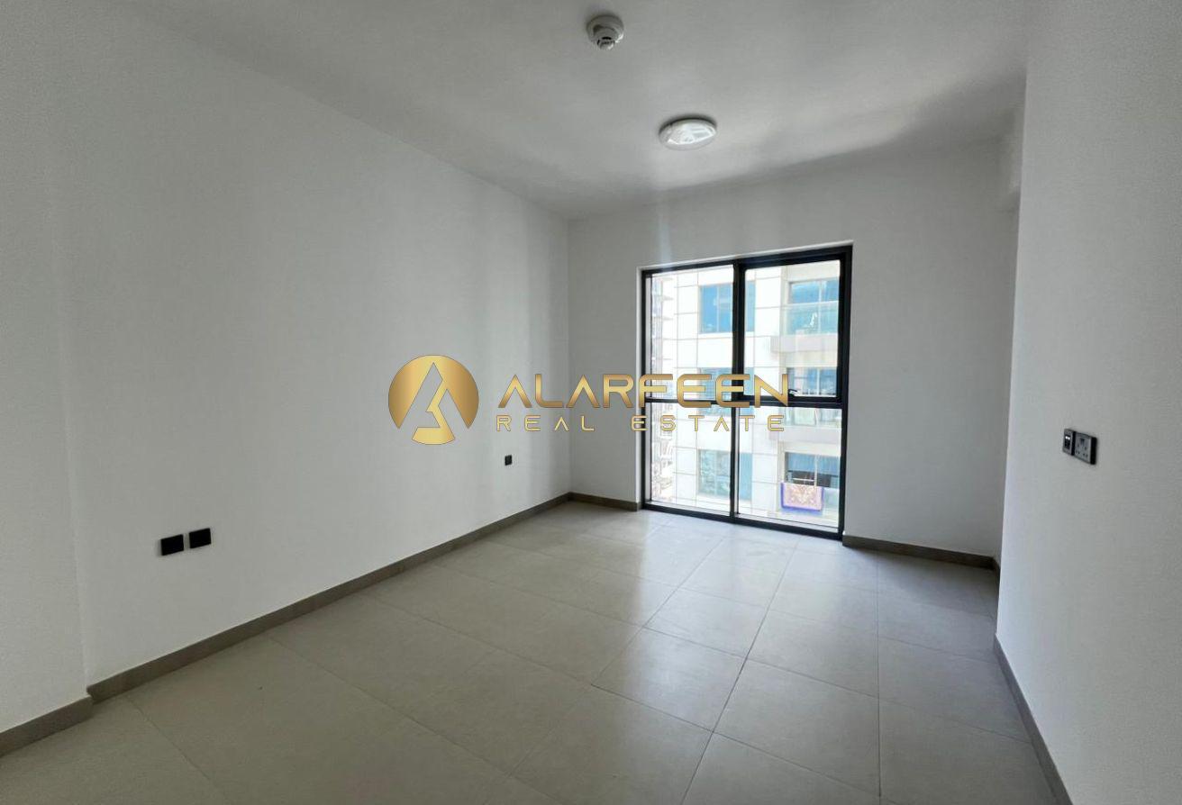 3BR+Maid | Brand New | Prime Location photo 2