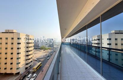 Apartment - 3 - 4 for rent in Golden Sands 8 - Al Mankhool - Bur Dubai - Dubai