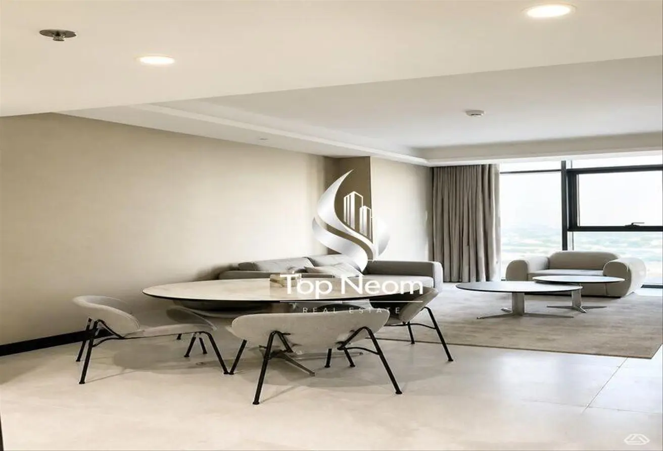 156920898 - Property Main Image