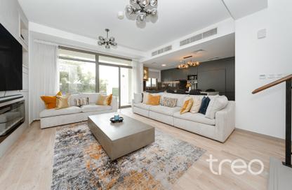 Townhouse - 3 - 4 for sale in Noor Townhouses - Town Square - Dubai