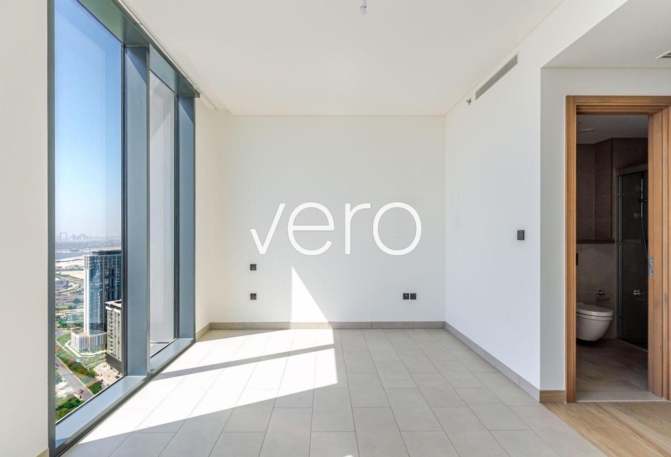 Penthouse | High Floor | Vacant Unit photo 12