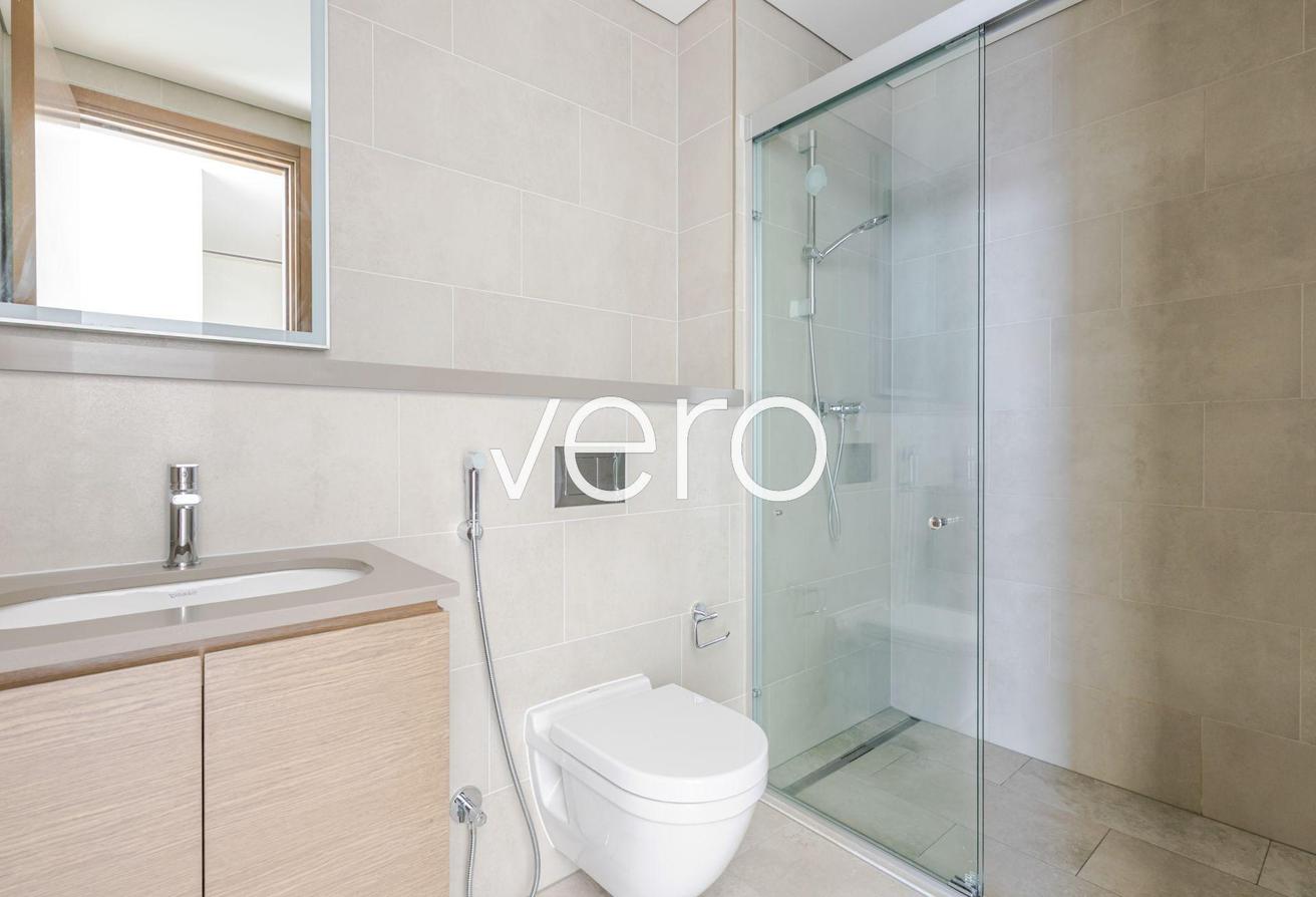 Penthouse | High Floor | Vacant Unit photo 25