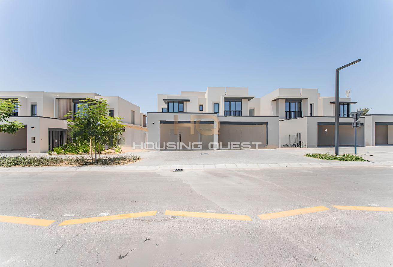 4 Bed+Maid | Corner Unit | Prime Location photo 13