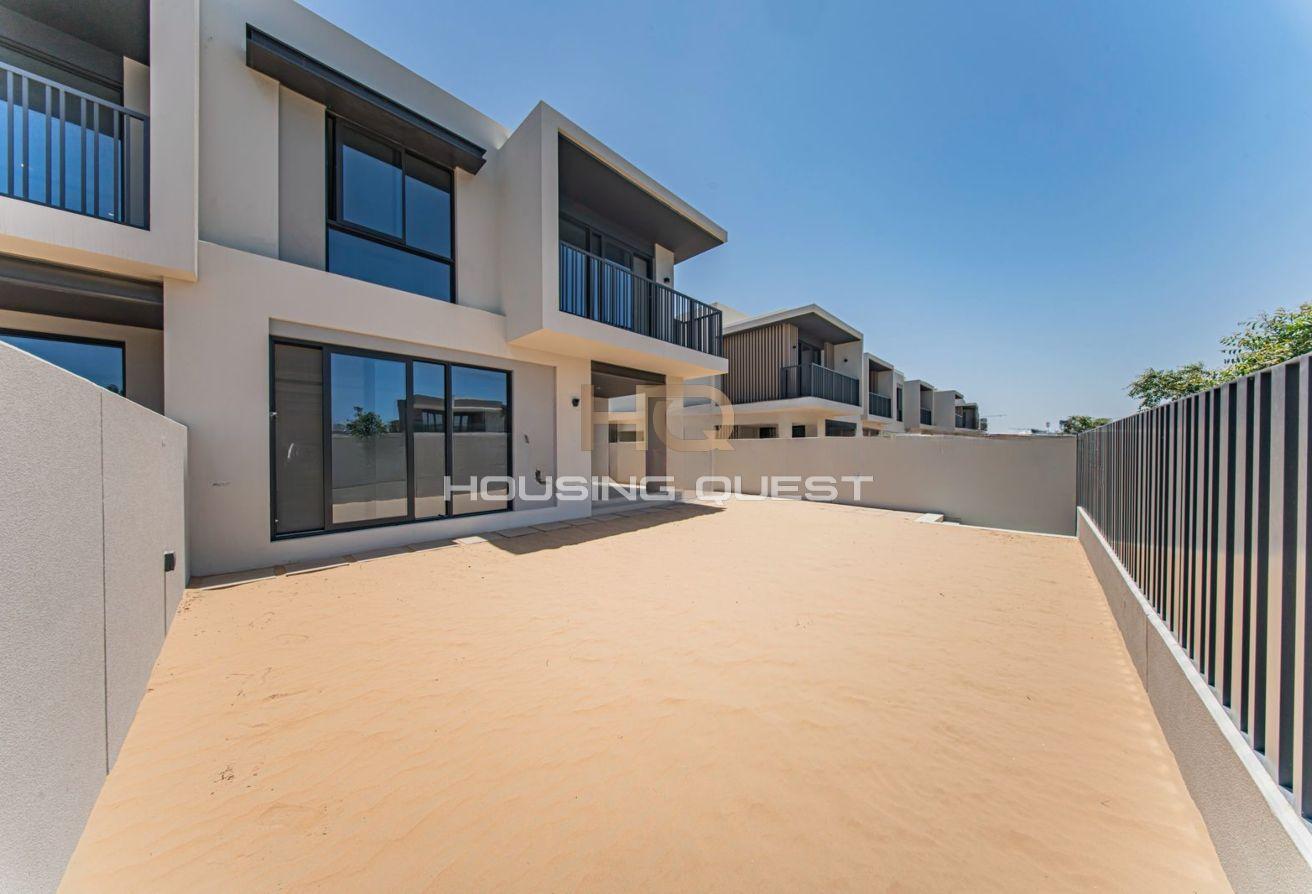 4 Bed+Maid | Corner Unit | Prime Location photo 12