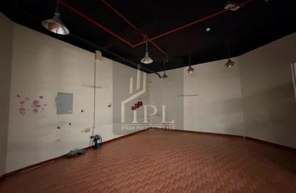 Shop - Studio for rent in IT Plaza - Dubai Silicon Oasis - Dubai