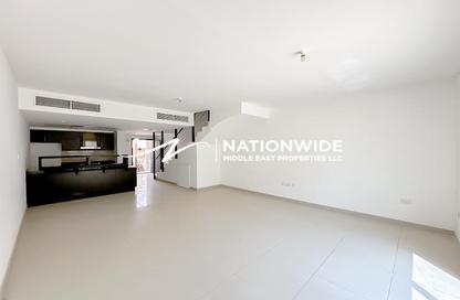 Villa - 3 Bedrooms - 4 Bathrooms for rent in Desert Style - Al Reef Villas - Al Reef - Abu Dhabi