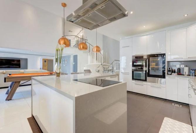 135626698 - Property Image 3
