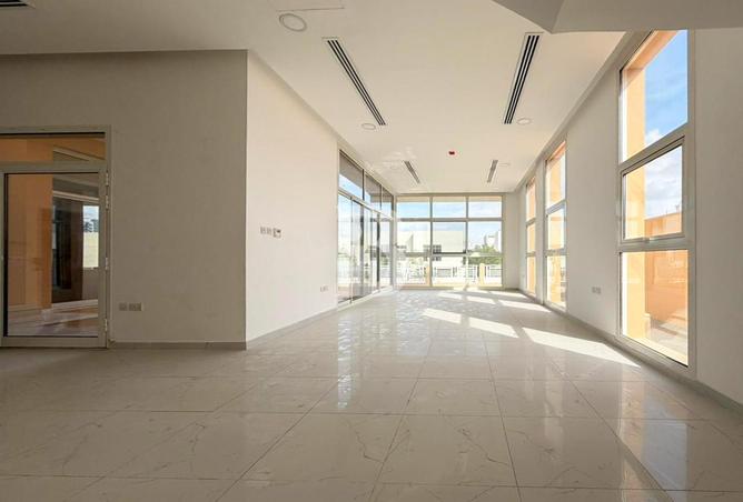 73112302 - صورة العقار 3