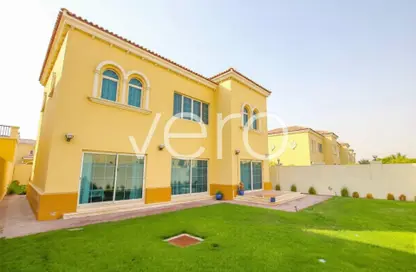 فيلا - 4 غرف نوم - 5 حمامات للايجار في ديستريكت 8 - جميرا بارك - دبي