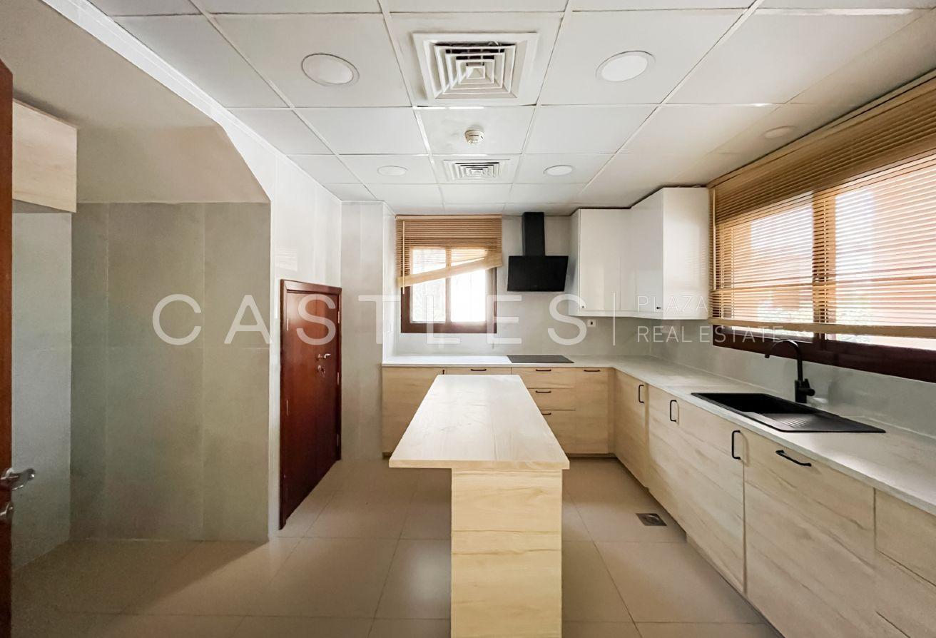 Lake View | Partially Upgraded | For Rent photo 7