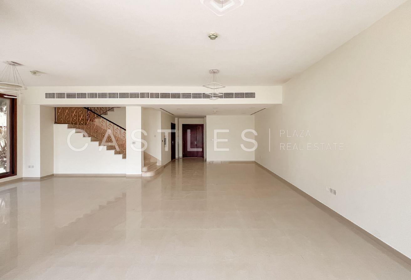 Lake View | Partially Upgraded | For Rent photo 4
