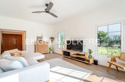 Villa - 2 - 2 for sale in District 2 - Jumeirah Village Triangle - Dubai Villa - 2 - 2 for sale in District 2 - Jumeirah Village Triangle - Dubai