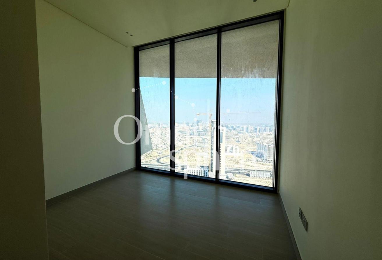 Open View | Highest Floor | Multiple Cheques photo 4
