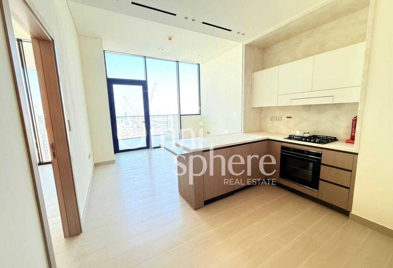 Open View | Highest Floor | Multiple Cheques photo 6